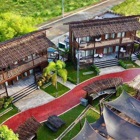 Crusoe Cabins Costa Azalea 萨马尔 外观 照片