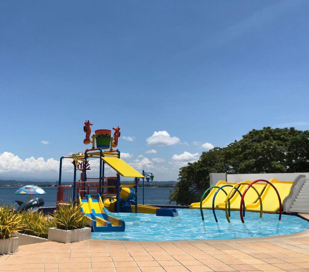 Crusoe Cabins Costa Azalea 萨马尔 外观 照片