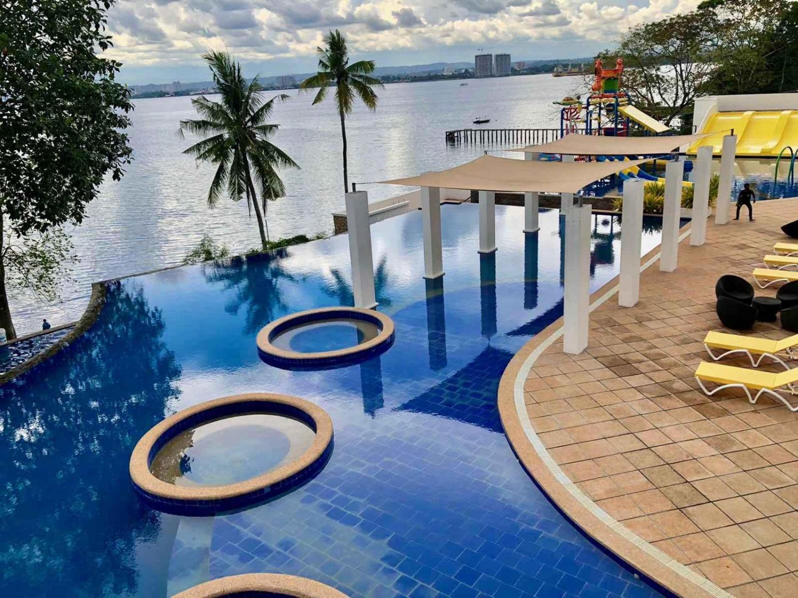 Crusoe Cabins Costa Azalea 萨马尔 外观 照片